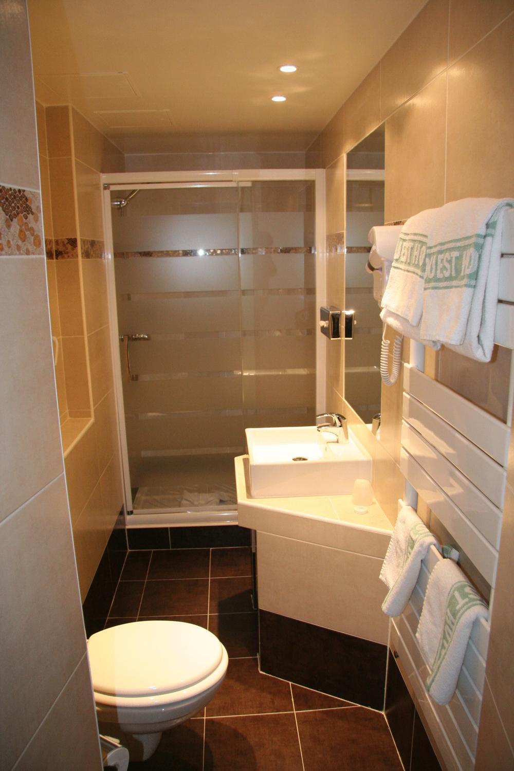 แอล เควซท์ โฮเต็ล Hotel ปารีส ภายนอก รูปภาพ