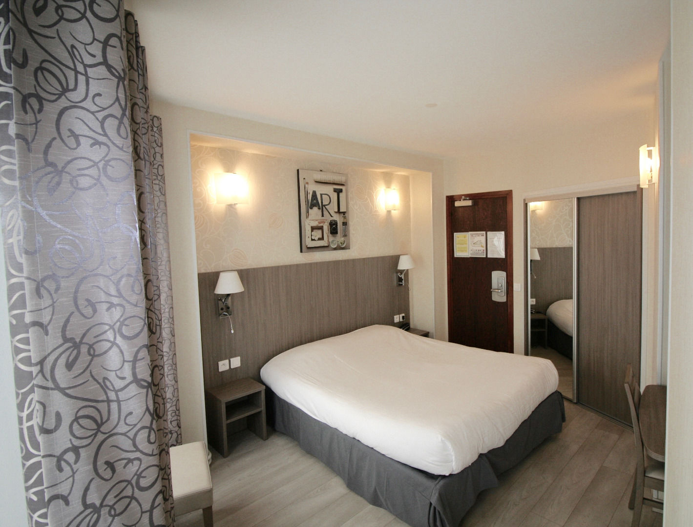 แอล เควซท์ โฮเต็ล Hotel ปารีส ห้อง รูปภาพ