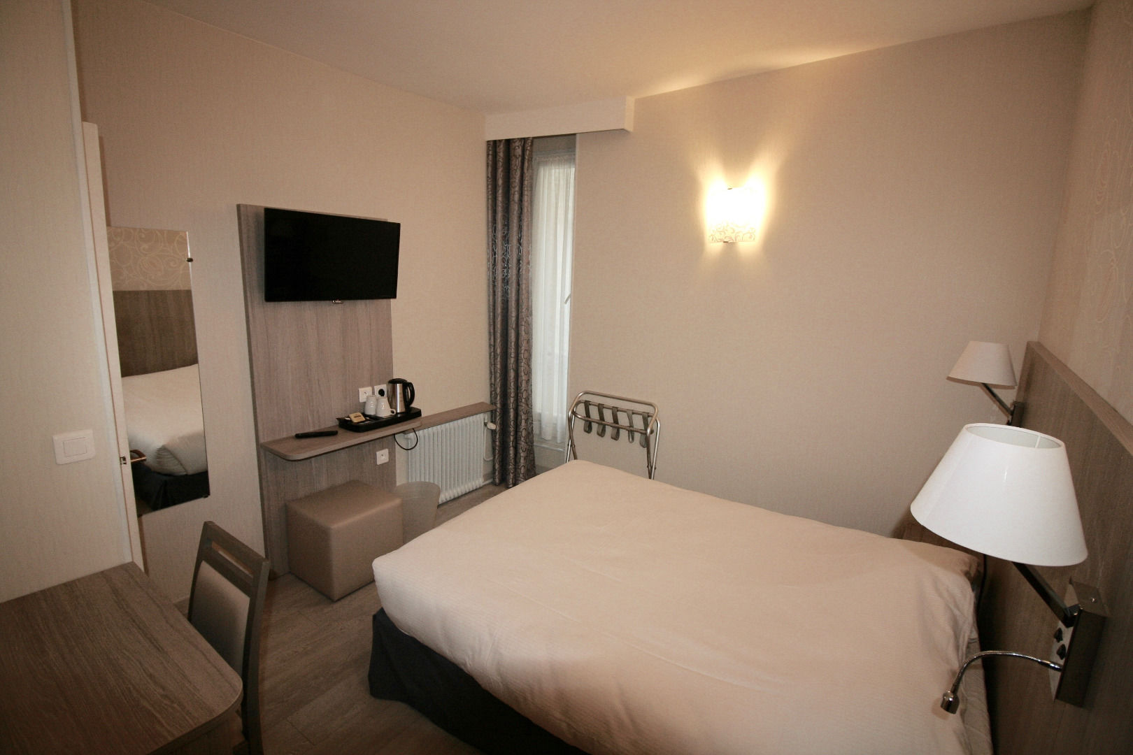 แอล เควซท์ โฮเต็ล Hotel ปารีส ห้อง รูปภาพ