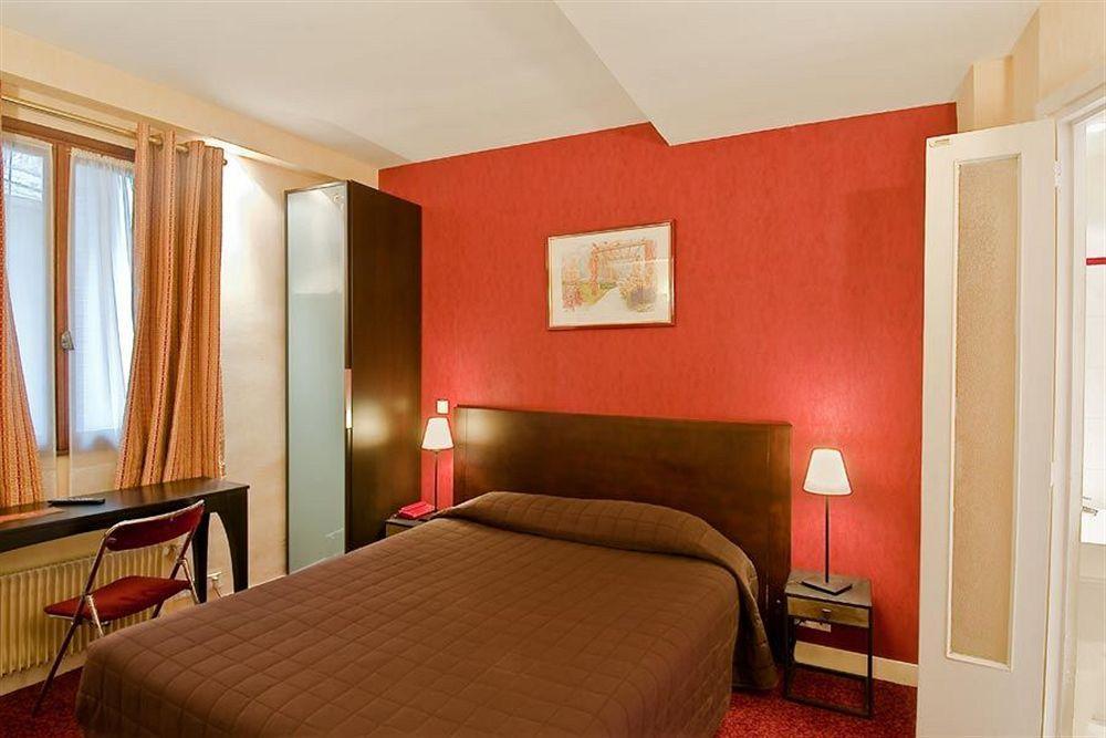 แอล เควซท์ โฮเต็ล Hotel ปารีส ภายนอก รูปภาพ