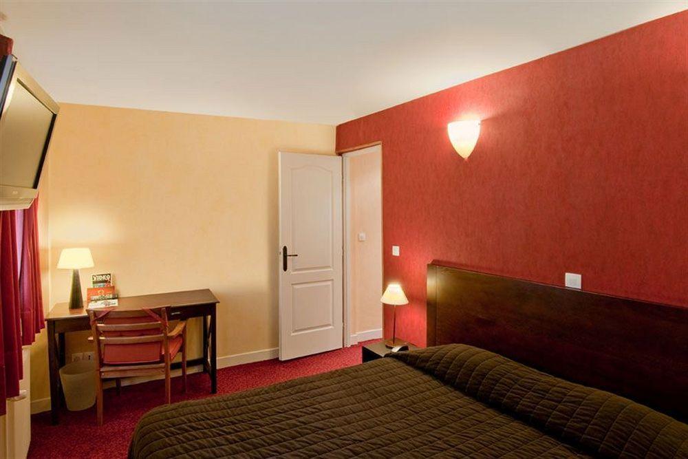 แอล เควซท์ โฮเต็ล Hotel ปารีส ภายนอก รูปภาพ
