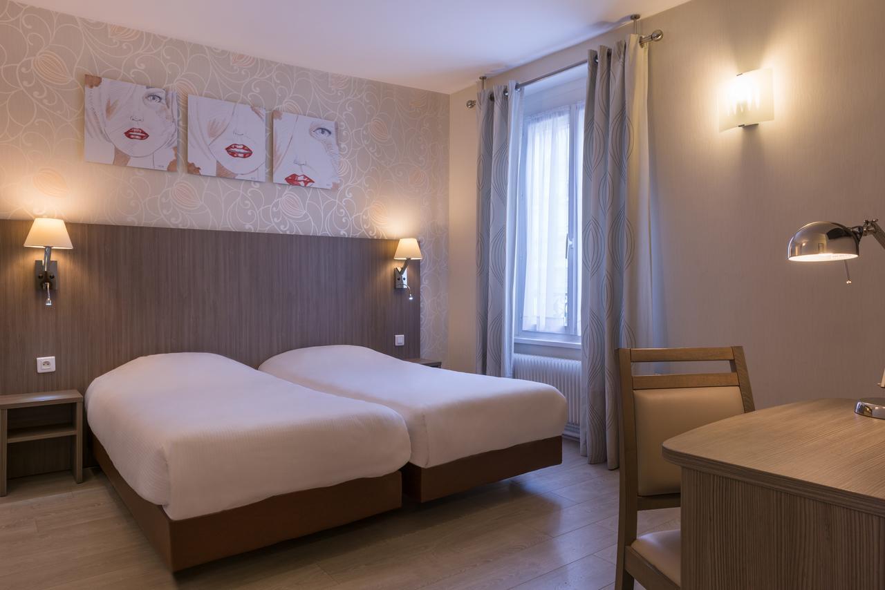 แอล เควซท์ โฮเต็ล Hotel ปารีส ภายนอก รูปภาพ